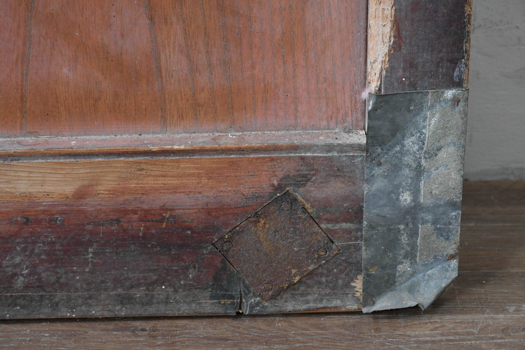 和製アンティーク　明治から大正期　重厚な金具が魅力の富山格子蔵戸1枚　(R-085606)