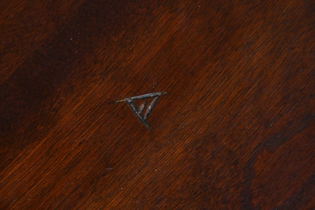 中古　松本民芸家具　A-I型丸卓　重厚で安定感のあるデザインのラウンドテーブル　(R-085608)