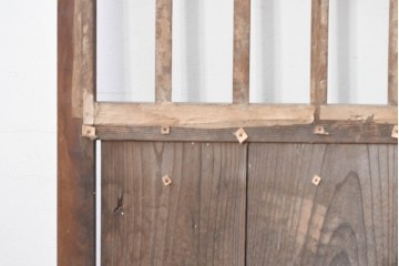 和製アンティーク　明治から大正期　味わい深い木味と格子が魅力の格子蔵戸1枚　(R-085613)
