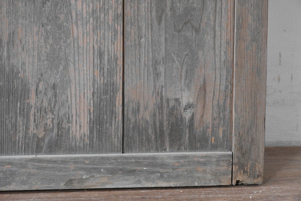 和製アンティーク　明治から大正期　味わい深い木味と格子が魅力の格子蔵戸1枚　(R-085613)