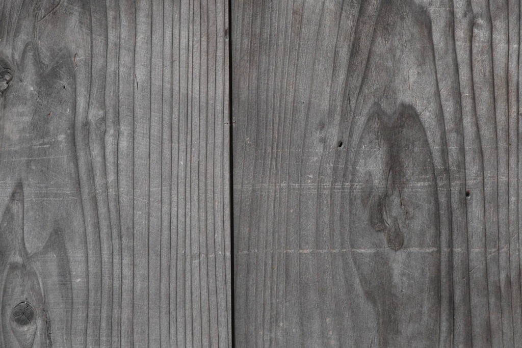 和製アンティーク　明治から大正期　味わい深い木味と格子が魅力の格子蔵戸1枚　(R-085613)