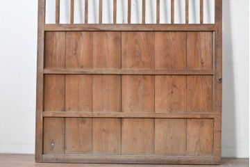 和製アンティーク　明治から大正期　味わい深い木味と格子が魅力の格子蔵戸1枚　(R-085613)