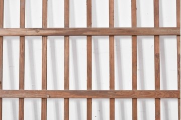 和製アンティーク　明治から大正期　味わい深い木味と格子が魅力の格子蔵戸1枚　(R-085613)