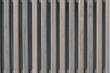 和製アンティーク　明治から大正期　重厚　極太框が存在感を放つ格子蔵戸1枚　(R-085614)