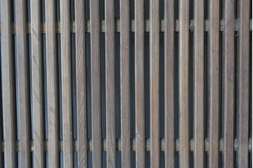 和製アンティーク　明治から大正期　重厚　極太框が存在感を放つ格子蔵戸1枚　(R-085615)