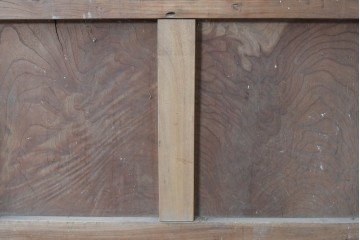 和製アンティーク　明治から大正期　重厚　極太框が存在感を放つ格子蔵戸1枚　(R-085615)