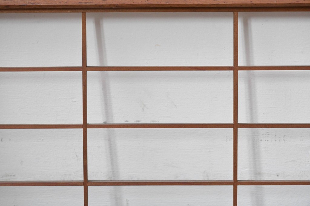 ヴィンテージ建具　昭和中期　松の彫刻が目を引く欄間1枚　(R-085616)