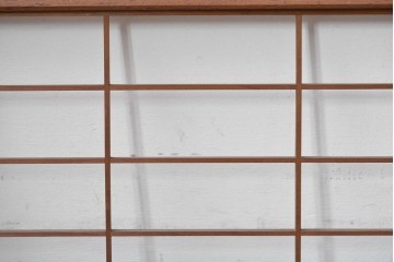 ヴィンテージ建具　昭和中期　松の彫刻が目を引く欄間1枚　(R-085616)