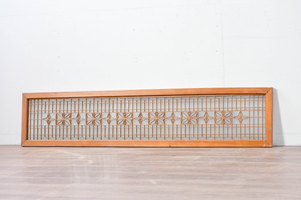 ヴィンテージ建具　昭和中期　片面ガラス　繊細な細格子と連続する組子文様が美しく整う欄間1枚　(R-085618)