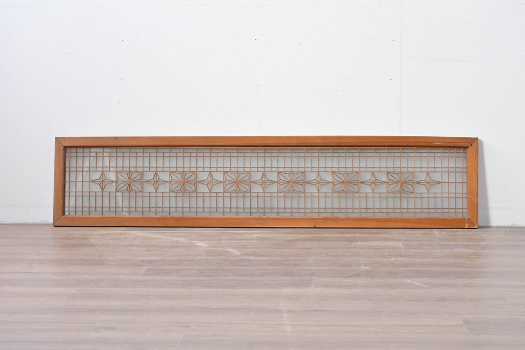 ヴィンテージ建具　昭和中期　片面ガラス　繊細な細格子と連続する組子文様が美しく整う欄間1枚　(R-085618)