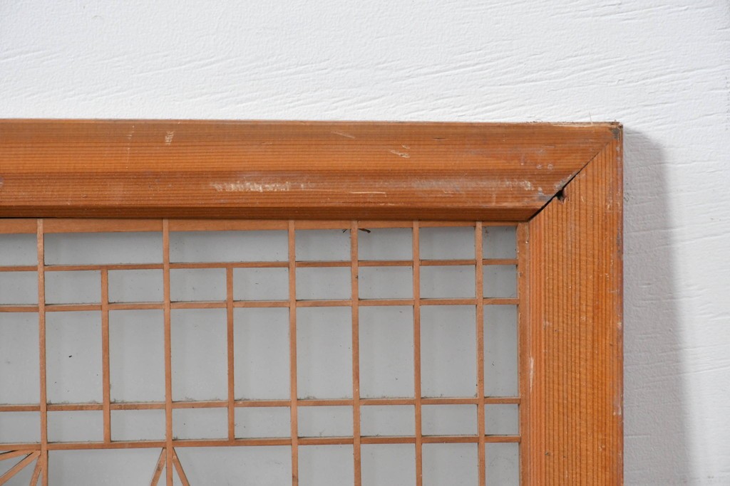 ヴィンテージ建具　昭和中期　片面ガラス　繊細な細格子と連続する組子文様が美しく整う欄間1枚　(R-085618)