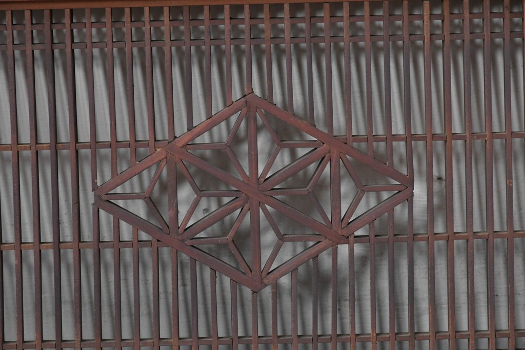 アンティーク建具　明治から大正期　細格子に菱形組子入りの欄間1枚　(R-085619)