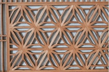 ヴィンテージ建具　昭和中期　片面障子　細格子に繊細な組子入りの欄間1枚　(R-085620)