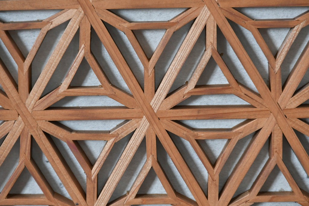 ヴィンテージ建具　昭和中期　片面障子　細格子に繊細な組子入りの欄間1枚　(R-085620)