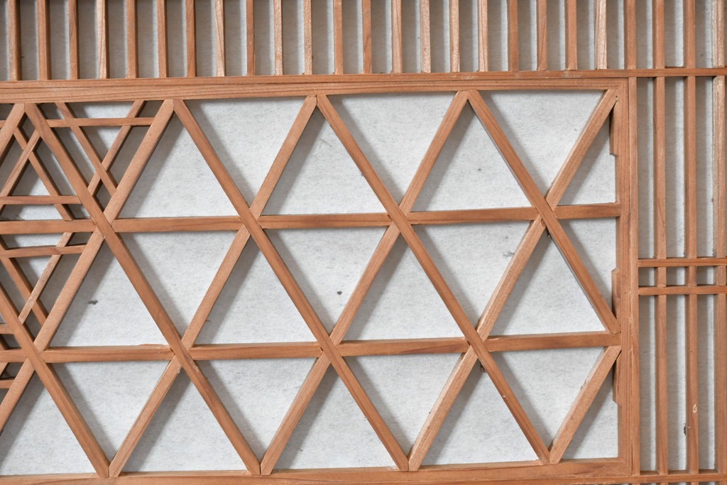 ヴィンテージ建具　昭和中期　片面障子　細格子に繊細な組子入りの欄間1枚　(R-085620)