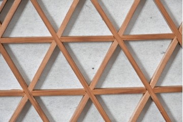 ヴィンテージ建具　昭和中期　片面障子　細格子に繊細な組子入りの欄間1枚　(R-085620)