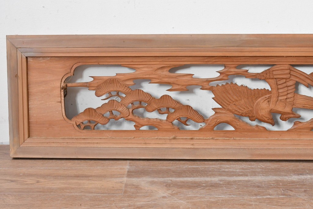 ヴィンテージ建具　昭和中期　松と飛ぶ鳥の彫刻が美しい欄間2枚セット　(R-085622)