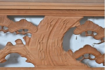 ヴィンテージ建具　昭和中期　松と飛ぶ鳥の彫刻が美しい欄間2枚セット　(R-085622)