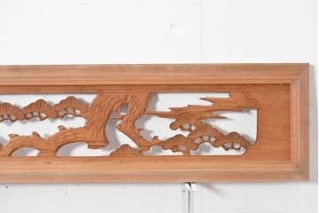 ヴィンテージ建具　昭和中期　松と飛ぶ鳥の彫刻が美しい欄間2枚セット　(R-085622)