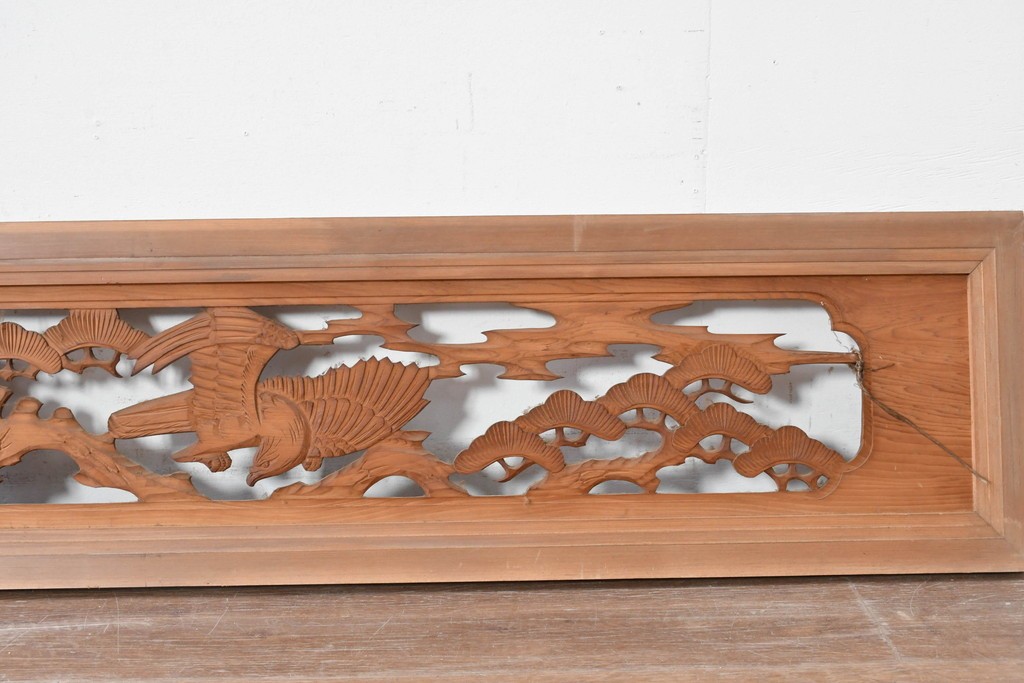 ヴィンテージ建具　昭和中期　松と飛ぶ鳥の彫刻が美しい欄間2枚セット　(R-085622)