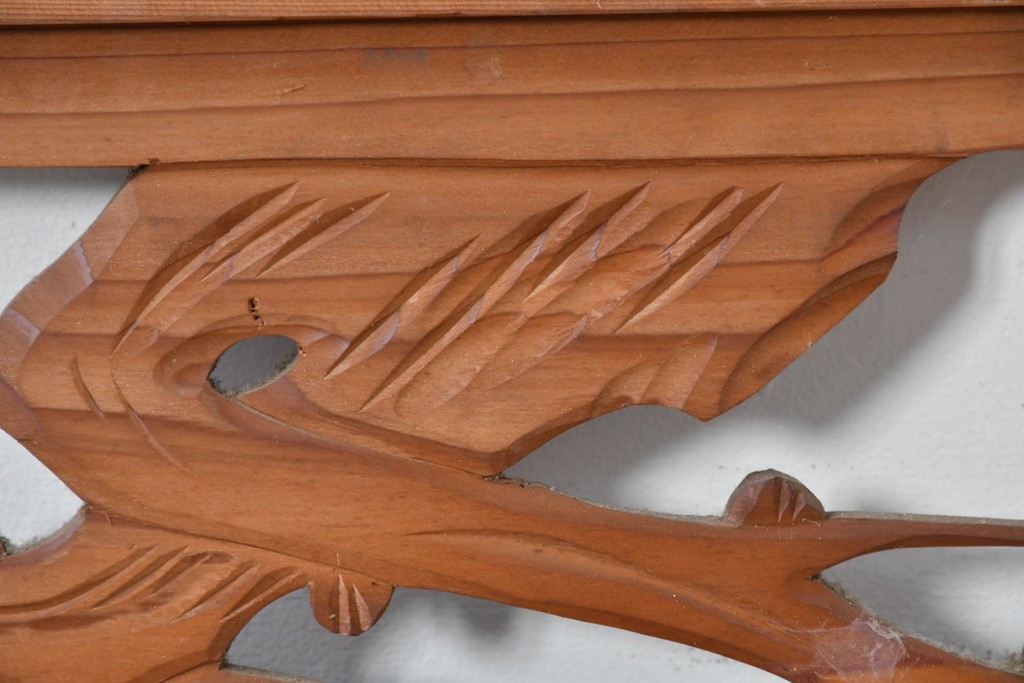 ヴィンテージ建具　昭和中期　松竹梅の彫刻が施された欄間2枚セット　(R-085623)