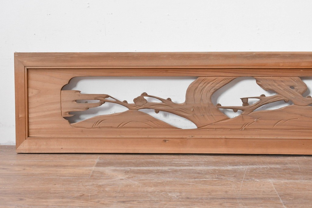 ヴィンテージ建具　昭和中期　松竹梅の彫刻が施された欄間2枚セット　(R-085623)