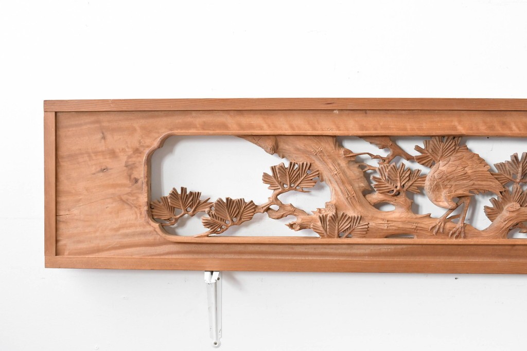 ヴィンテージ建具　昭和中期　井波彫刻　松に鶴の意匠が目を引く彫刻欄間2枚セット　(R-085624)