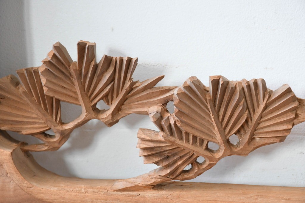 ヴィンテージ建具　昭和中期　井波彫刻　松に鶴の意匠が目を引く彫刻欄間2枚セット　(R-085624)