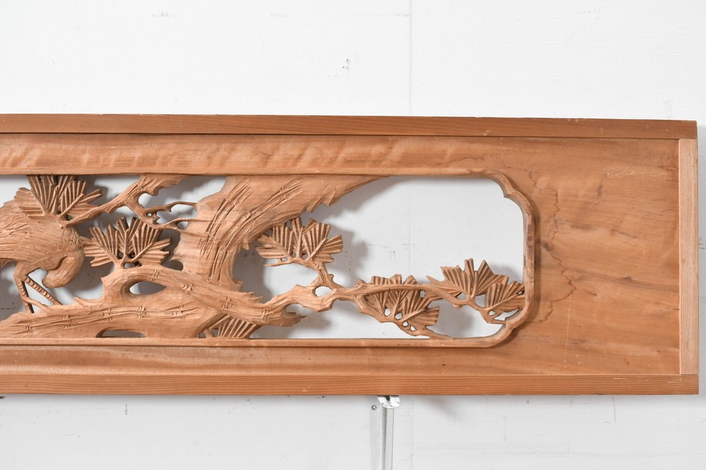 ヴィンテージ建具　昭和中期　井波彫刻　松に鶴の意匠が目を引く彫刻欄間2枚セット　(R-085624)