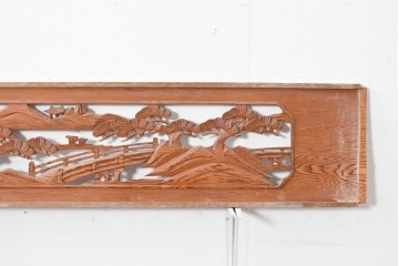 ヴィンテージ建具　昭和中期　山水風景の彫刻が目を引く欄間2枚セット　(R-085625)