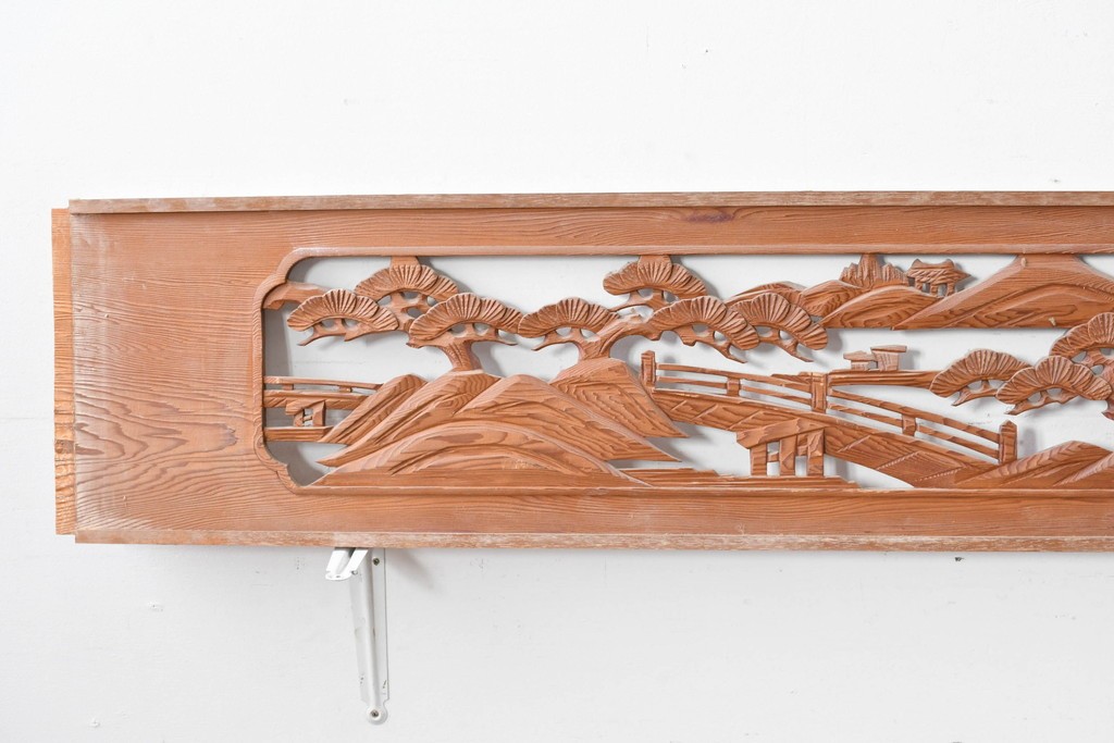 ヴィンテージ建具　昭和中期　山水風景の彫刻が目を引く欄間2枚セット　(R-085625)