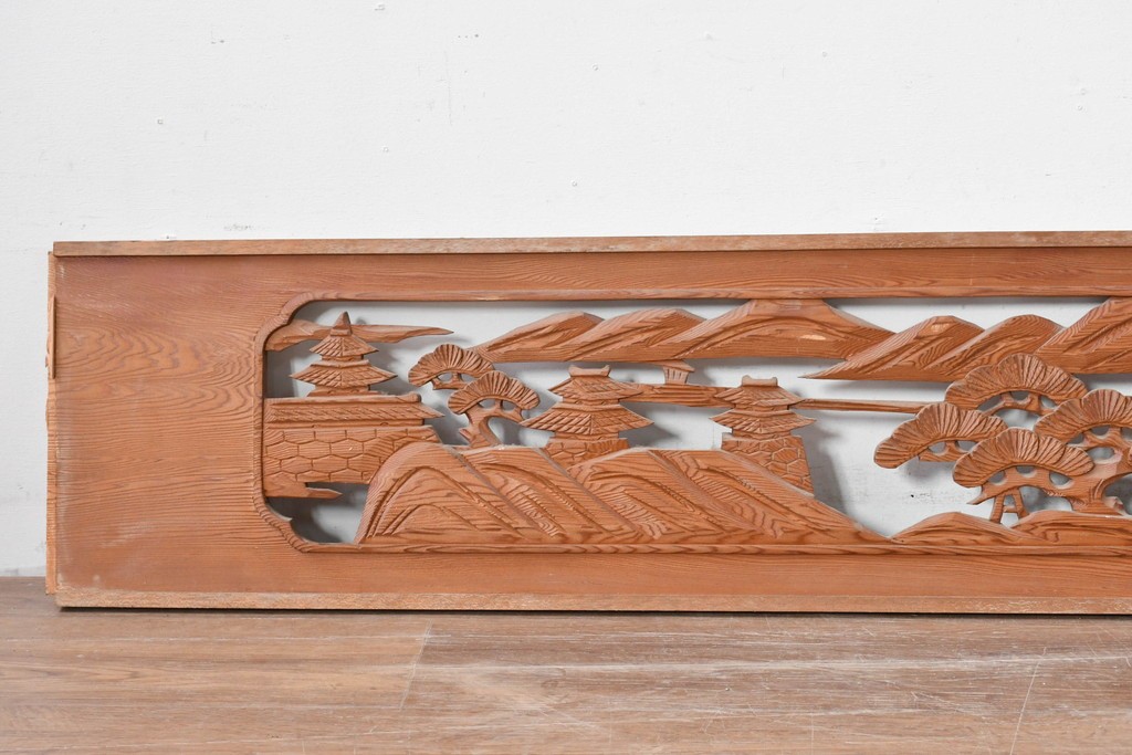 ヴィンテージ建具　昭和中期　山水風景の彫刻が目を引く欄間2枚セット　(R-085625)