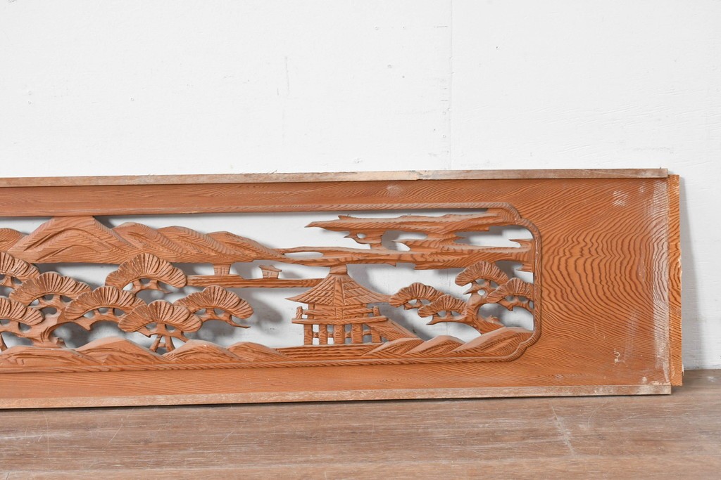 ヴィンテージ建具　昭和中期　山水風景の彫刻が目を引く欄間2枚セット　(R-085625)