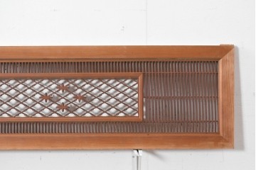 アンティーク建具　昭和初期　組子入り　繊細な格子と花模様の装飾が美しい欄間2枚セット　(R-085626)