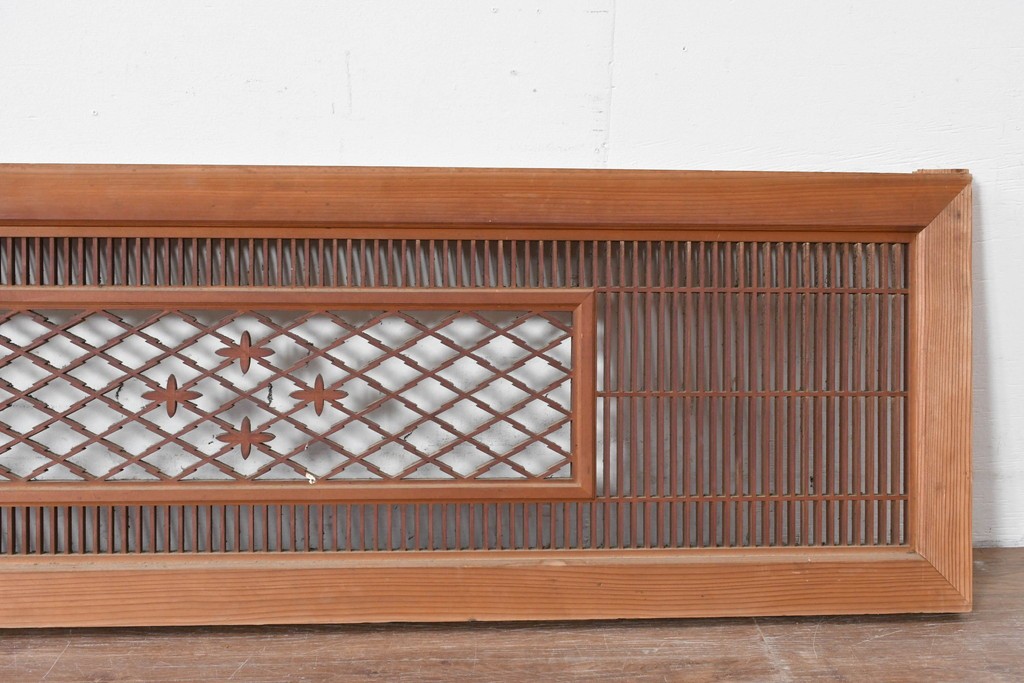 アンティーク建具　昭和初期　組子入り　繊細な格子と花模様の装飾が美しい欄間2枚セット　(R-085626)