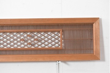 アンティーク建具　昭和初期　組子入り　繊細な格子と花模様の装飾が美しい欄間2枚セット　(R-085626)