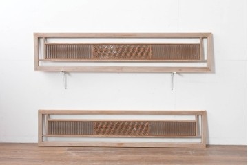 アンティーク建具　昭和初期　組子入り　幾何学模様の組子と繊細な格子が調和した欄間2枚セット　(R-085627)