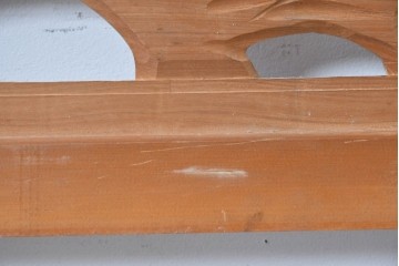 ヴィンテージ建具　昭和中期　彫刻入り　松の枝ぶりと羽を広げた鳥の姿を表現した欄間2枚セット　(R-085628)