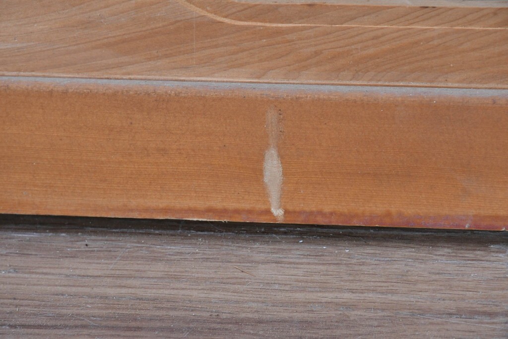 ヴィンテージ建具　昭和中期　彫刻入り　松の枝ぶりと羽を広げた鳥の姿を表現した欄間2枚セット　(R-085628)