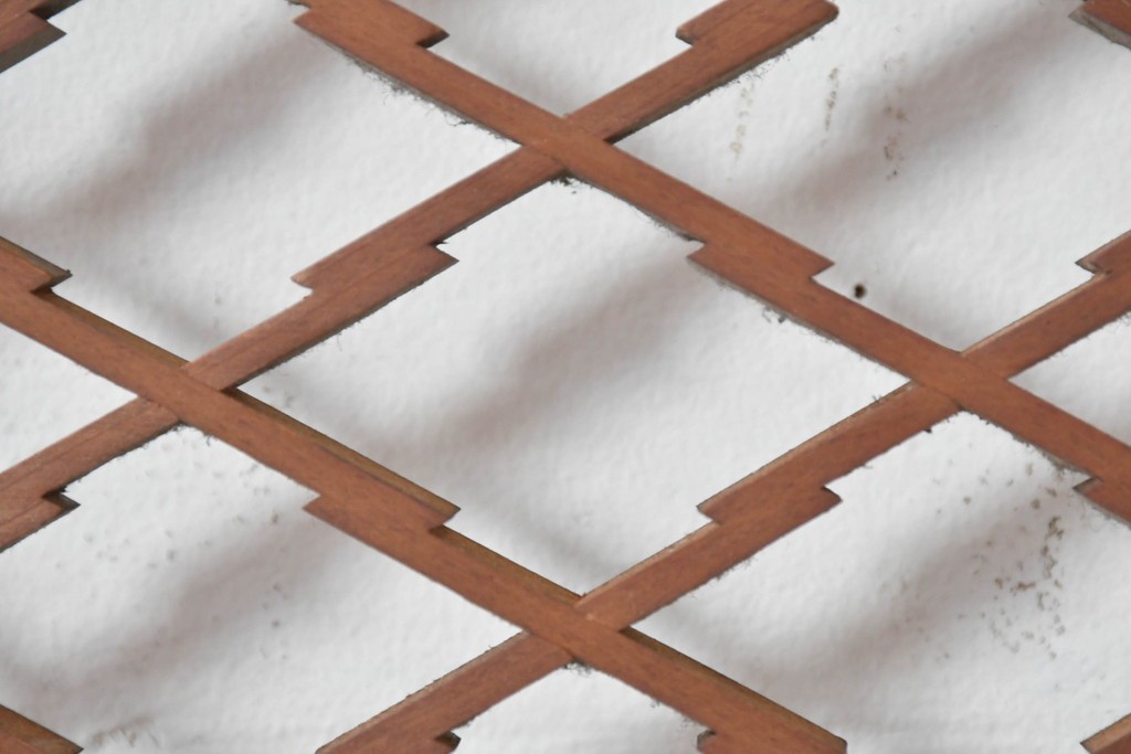 アンティーク建具　昭和初期　格子細工の意匠が魅力の組子欄間2枚セット　(R-085629)