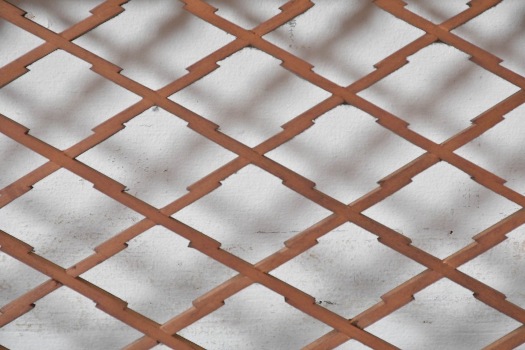 アンティーク建具　昭和初期　格子細工の意匠が魅力の組子欄間2枚セット　(R-085629)