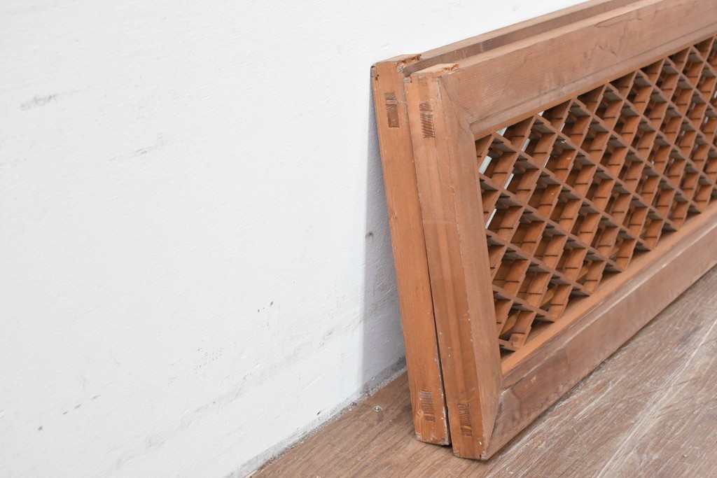 アンティーク建具　昭和初期　格子細工の意匠が魅力の組子欄間2枚セット　(R-085629)