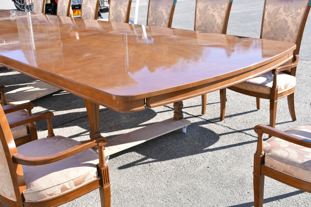 中古　特注品　国産職人手作り　某上場企業会長邸放出品　ドレクセル風の上質なミーティングテーブルとチェア15脚のセット　製作費(合計)約900万円　(R-085630)