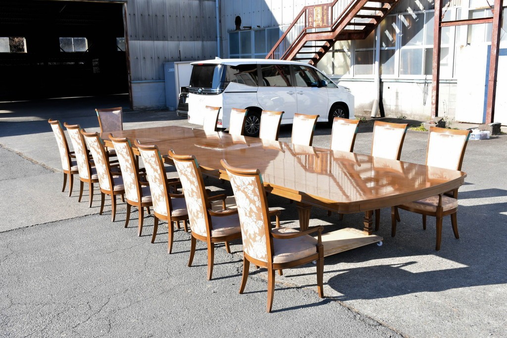 中古　特注品　国産職人手作り　某上場企業会長邸放出品　ドレクセル風の上質なミーティングテーブルとチェア15脚のセット　製作費(合計)約900万円　(R-085630)