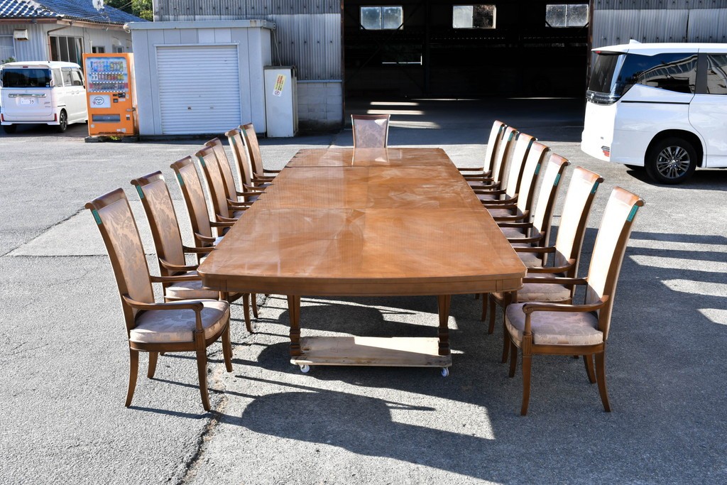 中古　特注品　国産職人手作り　某上場企業会長邸放出品　ドレクセル風の上質なミーティングテーブルとチェア15脚のセット　製作費(合計)約900万円　(R-085630)