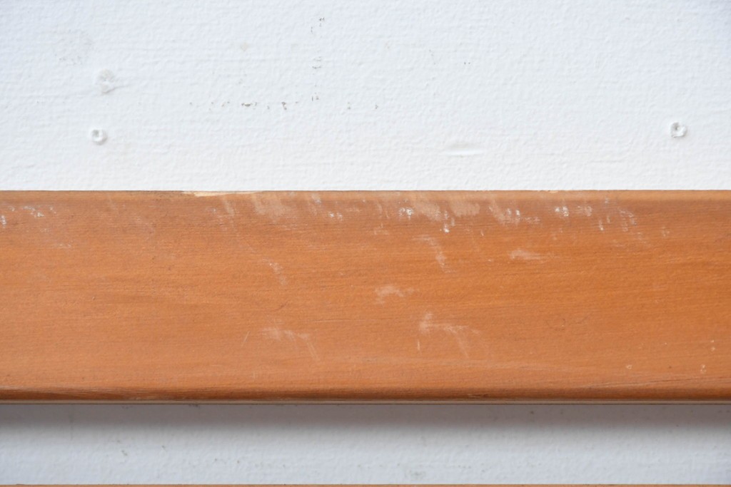 ヴィンテージ建具　昭和中期　彫刻入り　松と風景意匠が広がる趣深い格子欄間2枚セット　(R-085631)