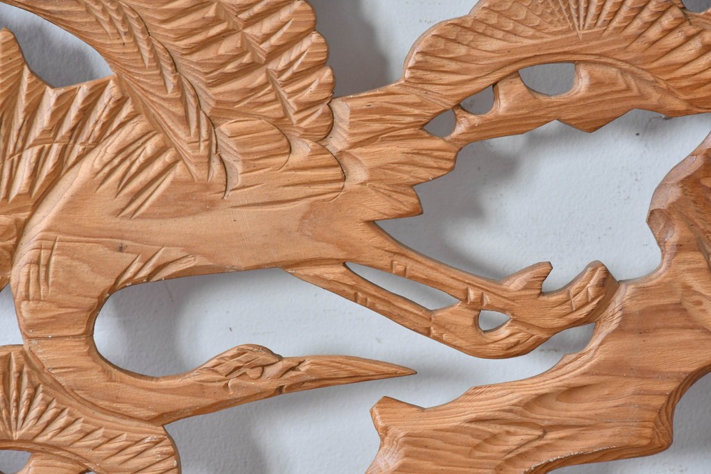 ヴィンテージ建具　昭和中期　躍動感ある鶴と松の彫刻が見事な欄間2枚セット　(R-085634)