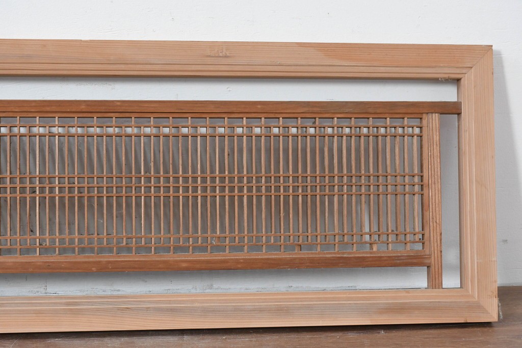 ヴィンテージ建具　昭和中期　繊細に並んだ細い桟に組子が映える筬欄間3枚セット　(R-085635)