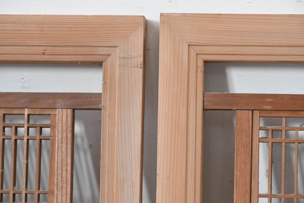 ヴィンテージ建具　昭和中期　繊細に並んだ細い桟に組子が映える筬欄間3枚セット　(R-085635)