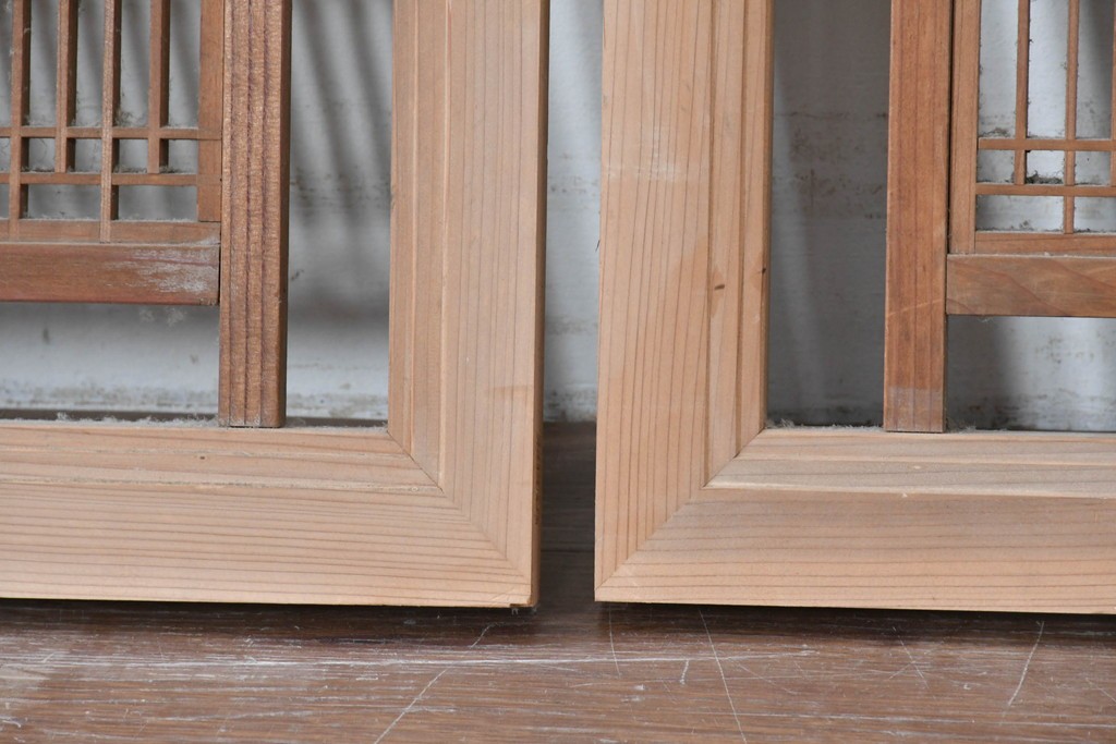 ヴィンテージ建具　昭和中期　繊細に並んだ細い桟に組子が映える筬欄間3枚セット　(R-085635)